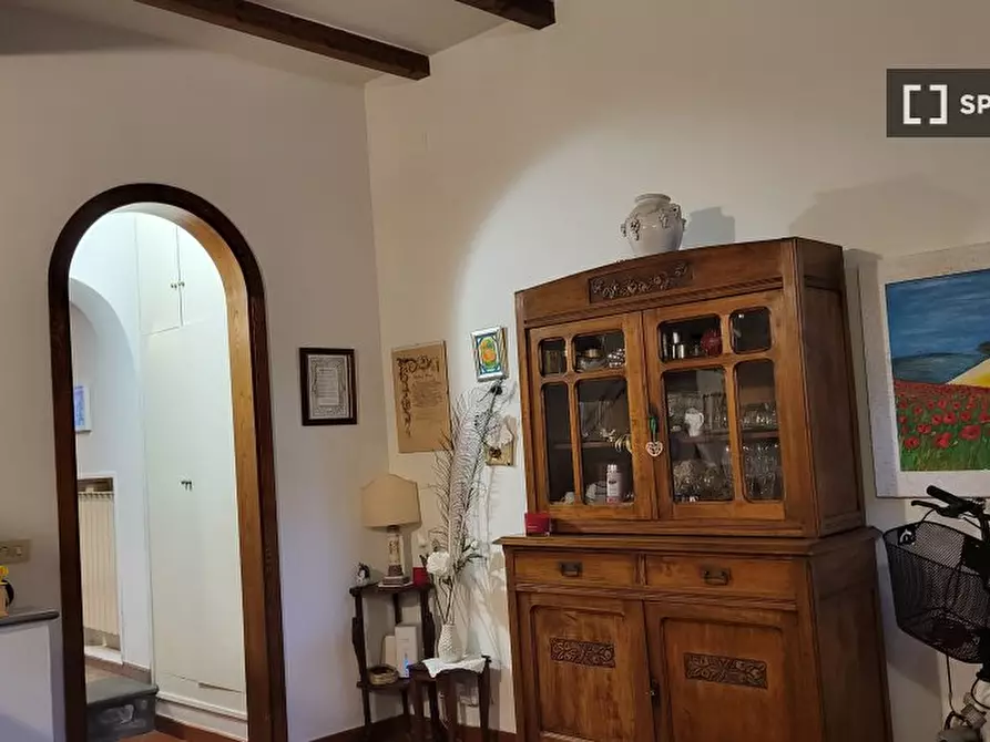 Immagine 4 di Camera condivisa in affitto  in Via della Chiesa a Calenzano
