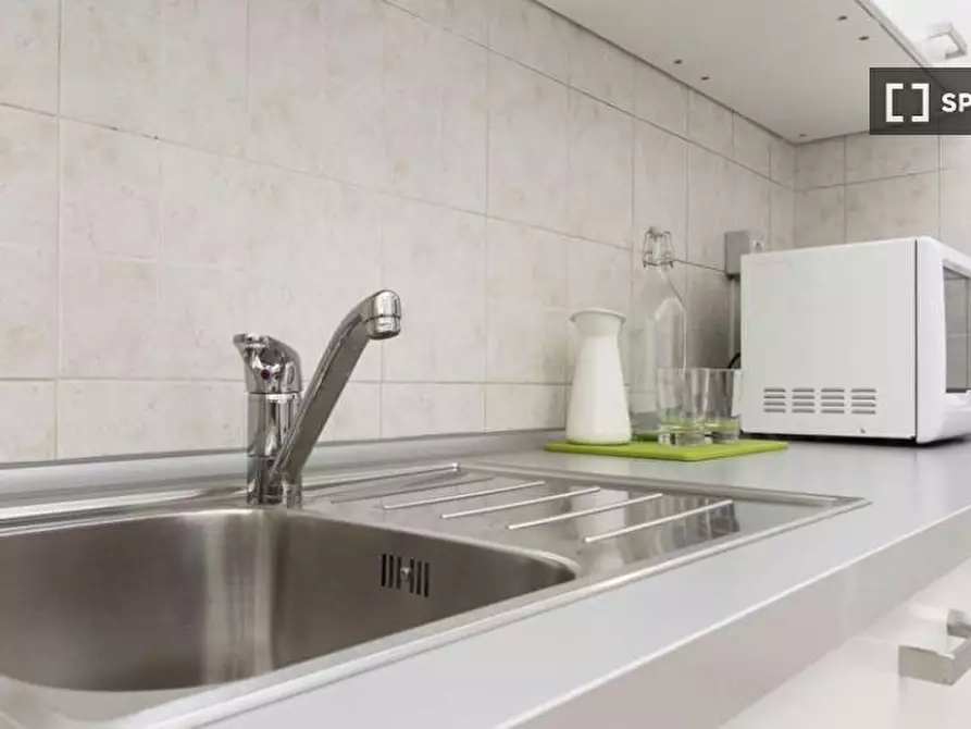 Immagine 11 di Camera condivisa in affitto  in Viale Carlo Espinasse a Milano