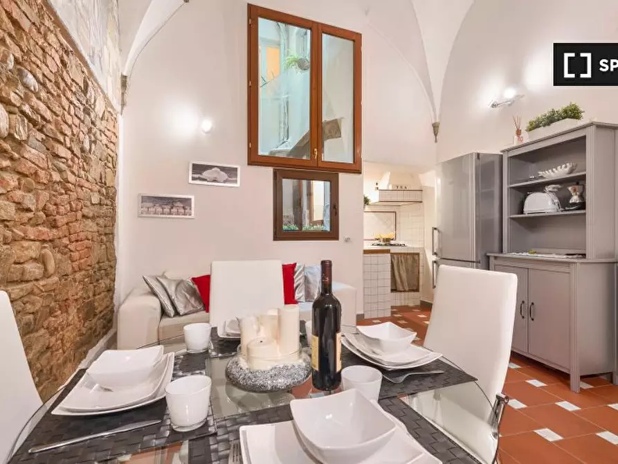 Immagine 3 di Appartamento in affitto  in Borgo Tegolaio, 50125 Firenze FI, Italy a Firenze