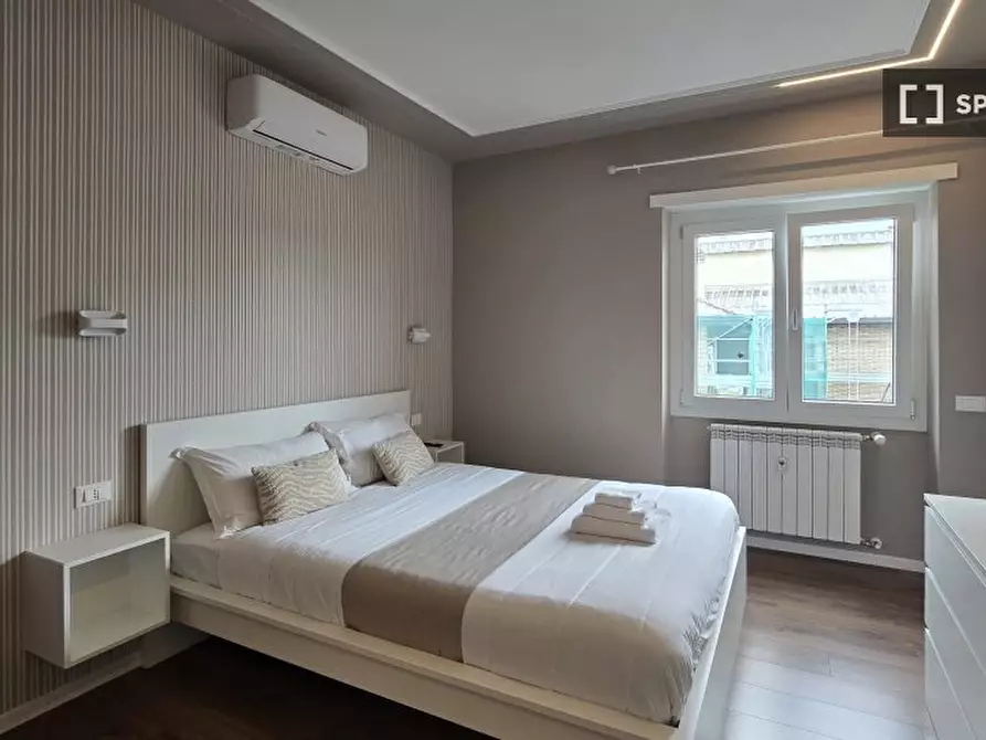 Immagine 1 di Camera condivisa in affitto  in Via Nicolò da Pistoia a Roma