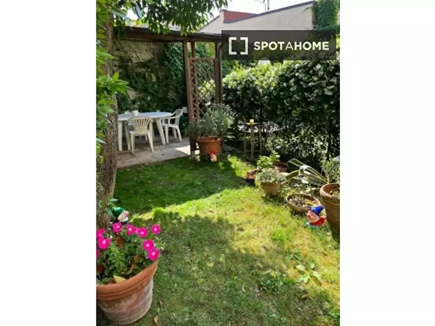 Immagine 11 di Appartamento in affitto  in Via delle Porte Nuove a Firenze