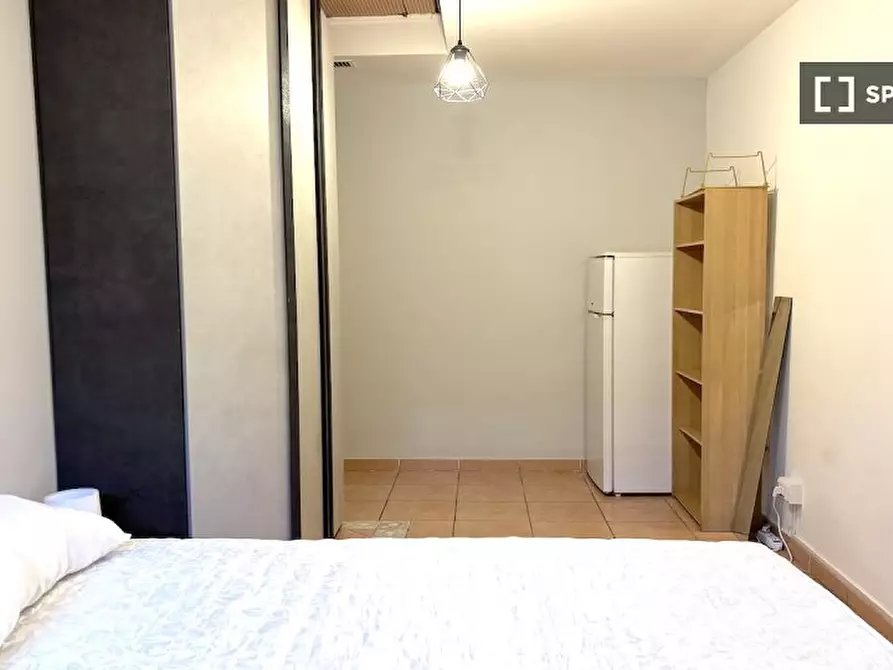 Immagine 5 di Camera condivisa in affitto  in Via Alessandro Brisse a Roma