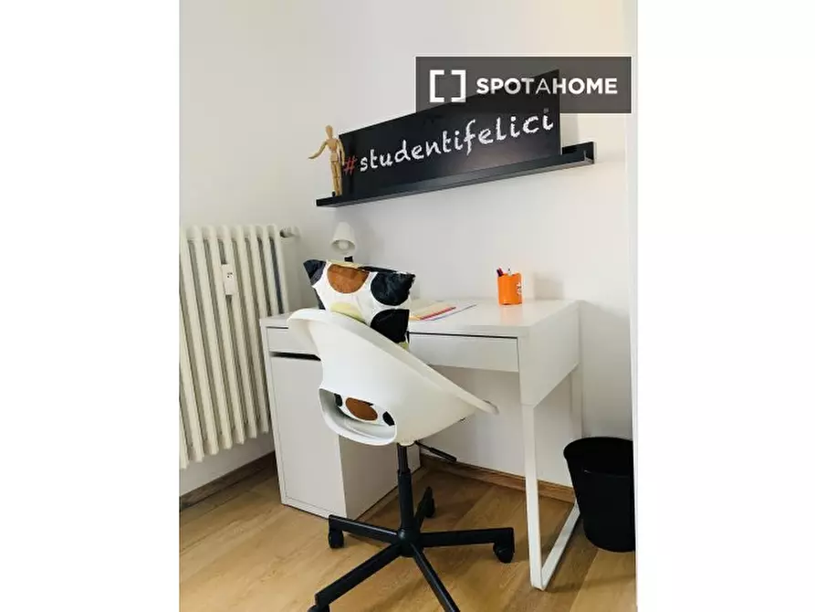 Immagine 19 di Camera condivisa in affitto  in Via Galliari n. a Torino