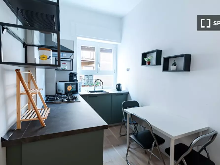 Immagine 5 di Appartamento in affitto  in Via dei Sergii a Roma