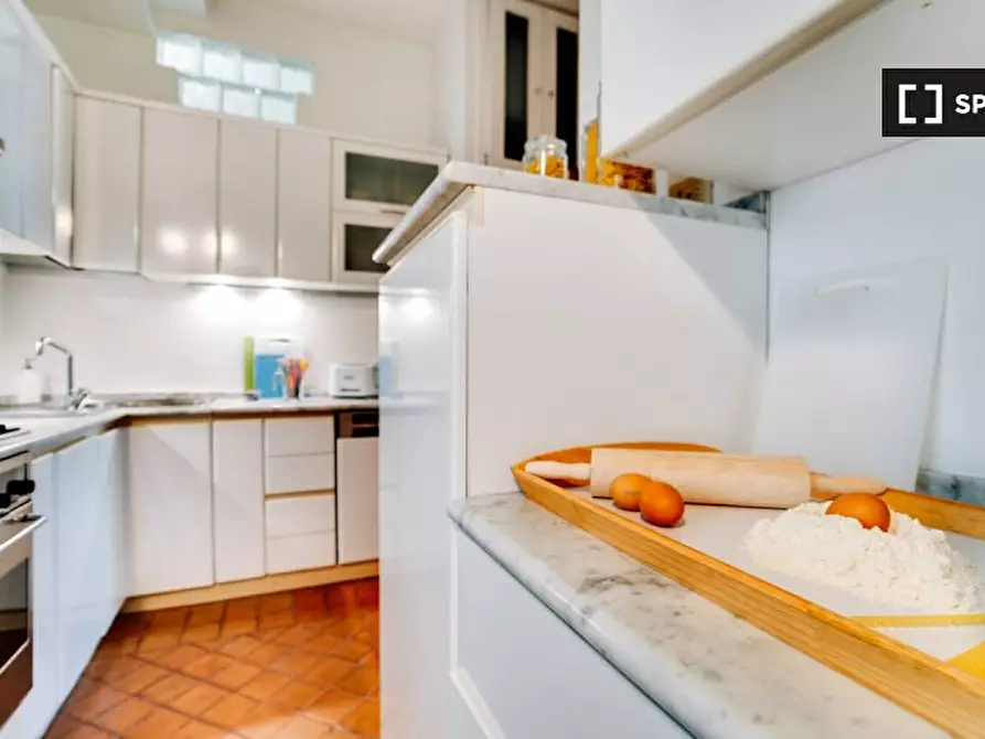 Immagine 5 di Appartamento in affitto  in Via di S. Giovanni in Laterano a Roma