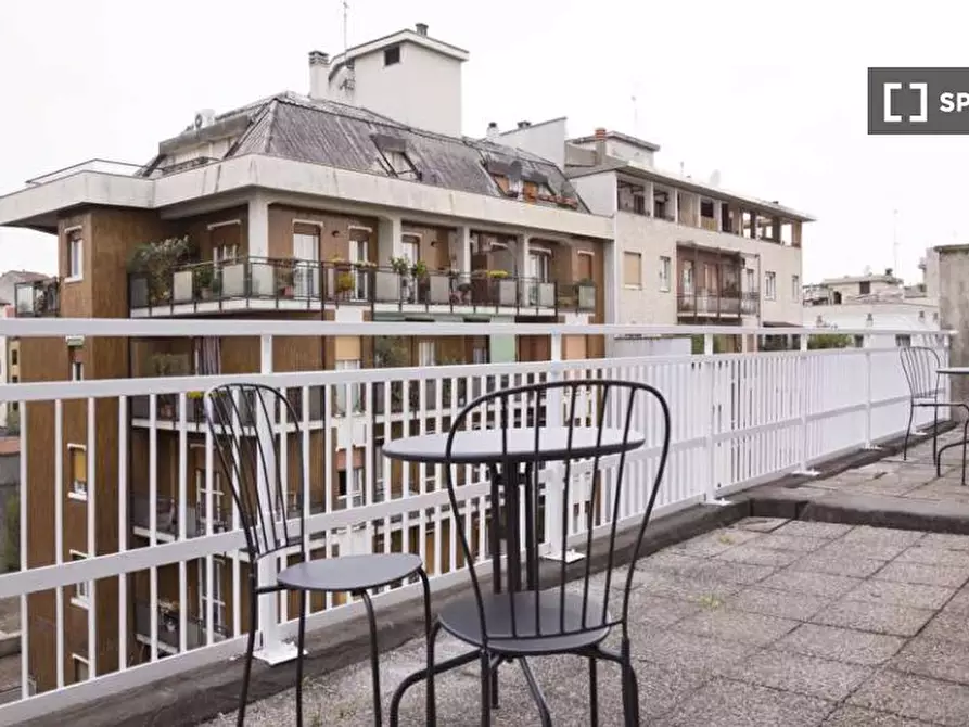 Immagine 17 di Camera condivisa in affitto  in Viale Carlo Espinasse a Milano