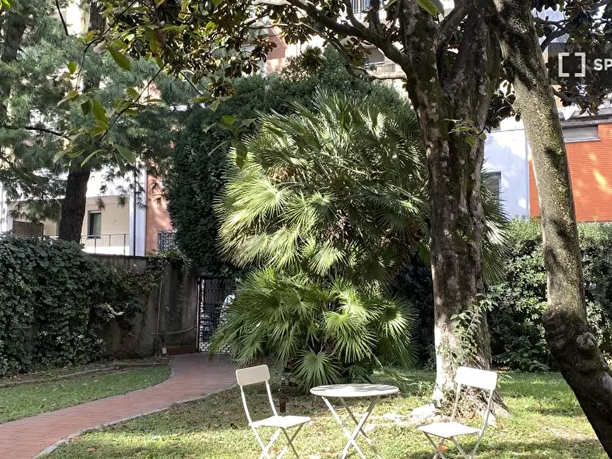 Immagine 4 di Camera condivisa in affitto  in Giovanni Maria a Milano