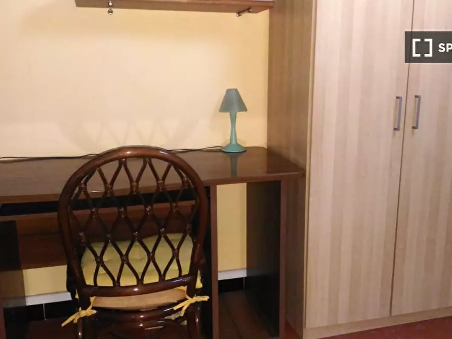 Immagine 2 di Camera condivisa in affitto  in Via Rosa Raimondi Garibaldi, 00145 Roma RM, Italy a Roma