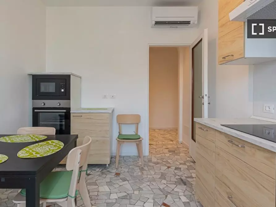 Immagine 8 di Appartamento in affitto  in Via Lario a Milano