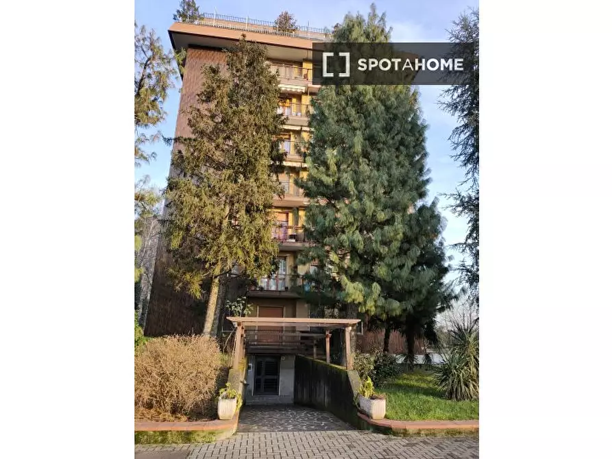 Immagine 14 di Camera condivisa in affitto  in Via Costantino Baroni a Milano