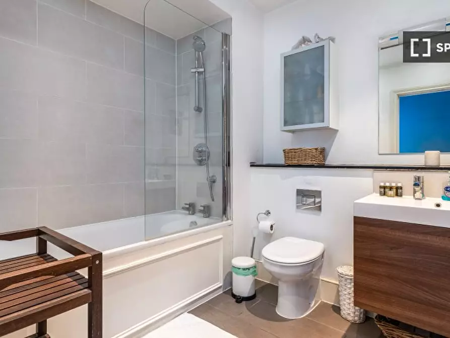 Immagine 4 di Appartamento in affitto  in Battersea Park Road a Wandsworth
