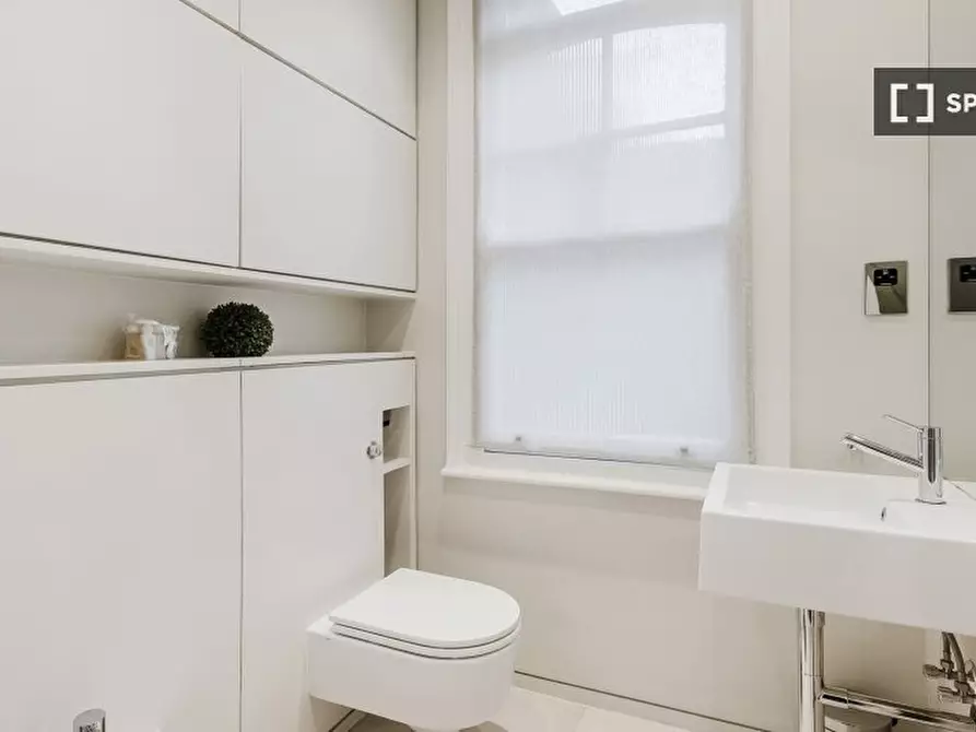 Immagine 9 di Appartamento in affitto  in Beaufort Mansions a Kensington