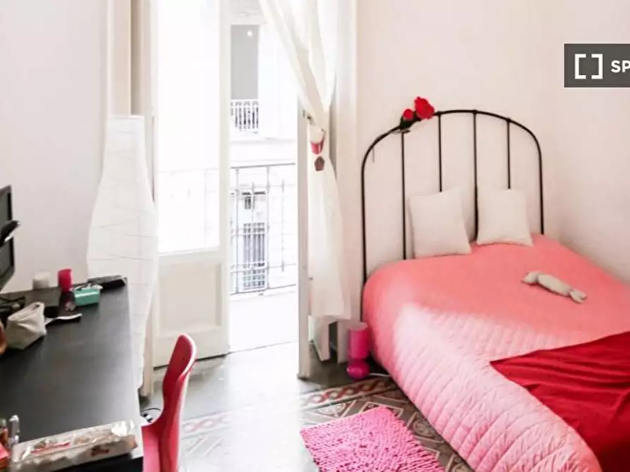 Immagine 1 di Camera condivisa in affitto  in Piazza XXIV Maggio a Milano