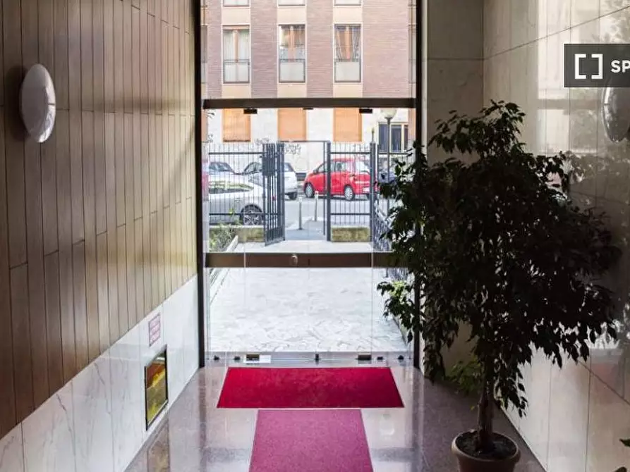 Immagine 19 di Camera condivisa in affitto  in Via Francesco Arese a Milano