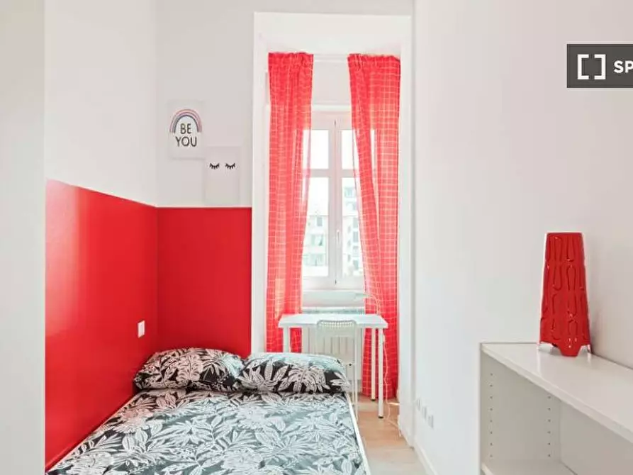 Immagine 16 di Camera condivisa in affitto  in Viale Legioni Romane a Milano
