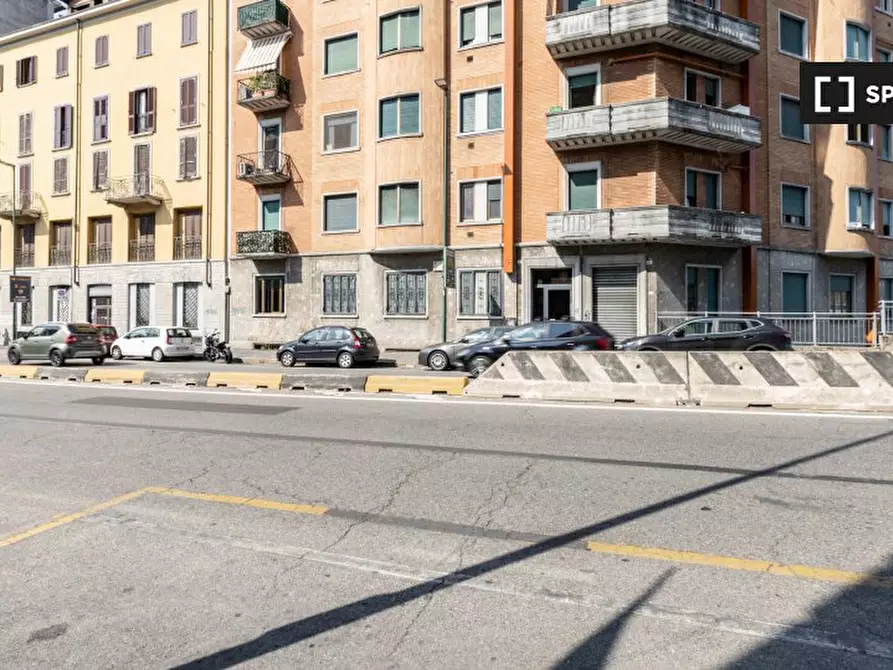 Immagine 17 di Camera condivisa in affitto  in Via Bruno Buozzi a Sesto San Giovanni