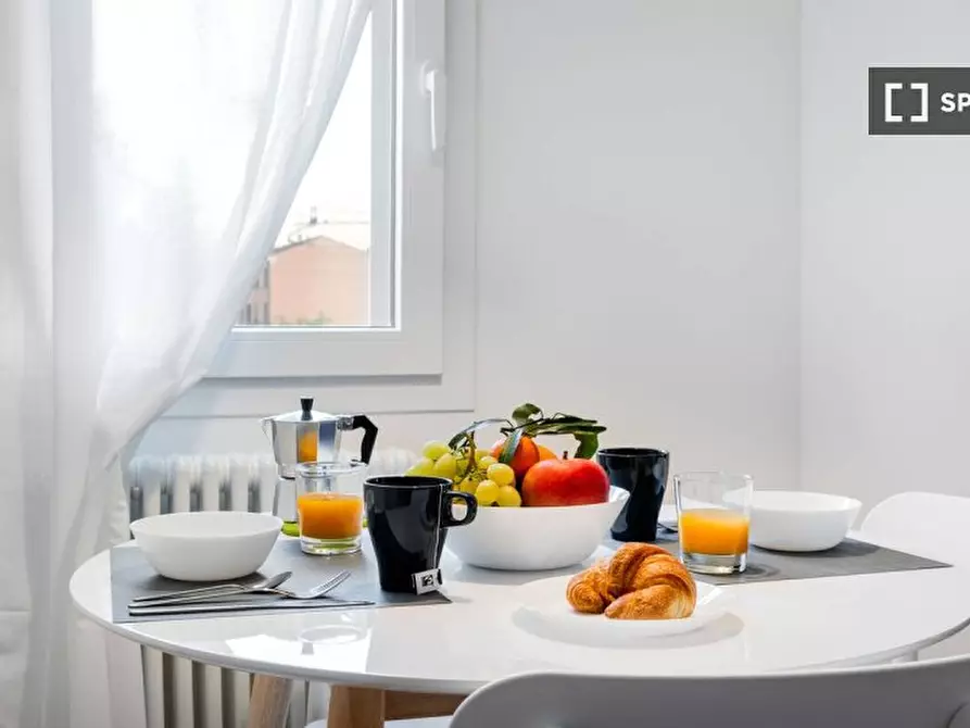 Immagine 7 di Appartamento in affitto  in Via Giuseppe Massarenti a Bologna