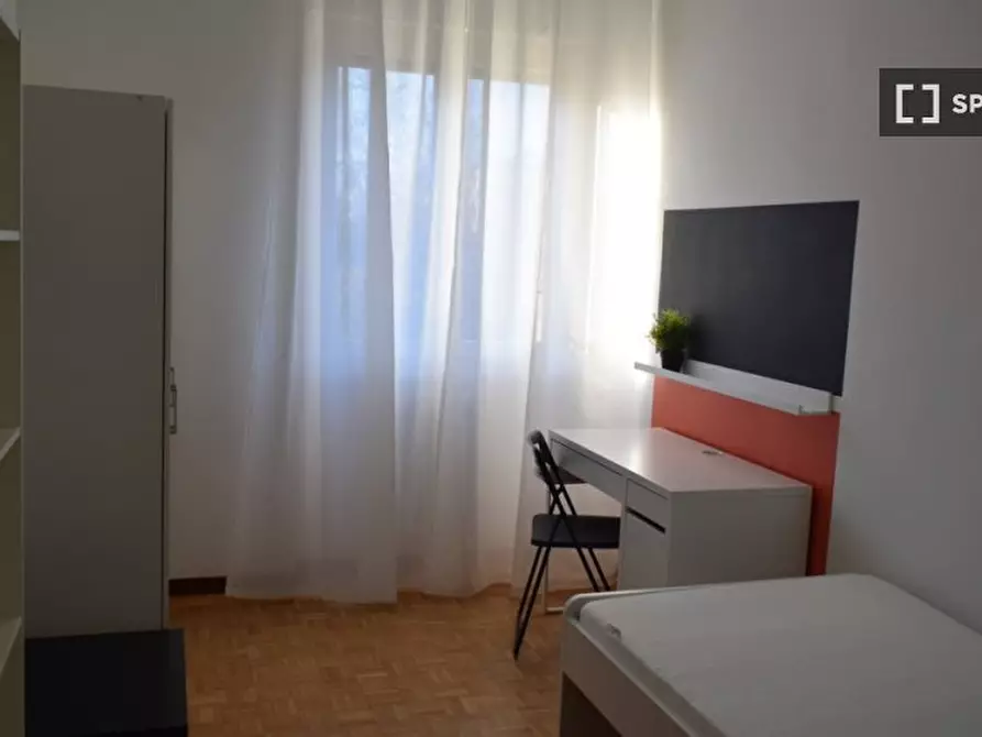 Immagine 5 di Camera condivisa in affitto  in Rocca D'anfo a Brescia