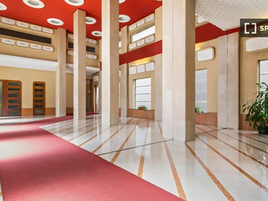 Immagine 18 di Camera condivisa in affitto  in Viale Vittorio Veneto a Milano