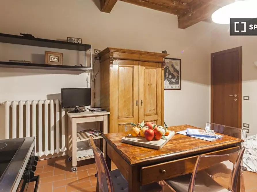 Immagine 8 di Appartamento in affitto  in Via Dante Alighieri a Firenze