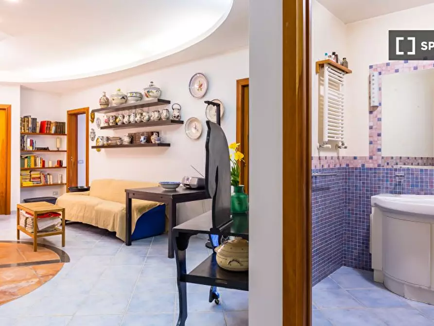 Immagine 13 di Appartamento in affitto  in Via del Parco Margherita a Napoli