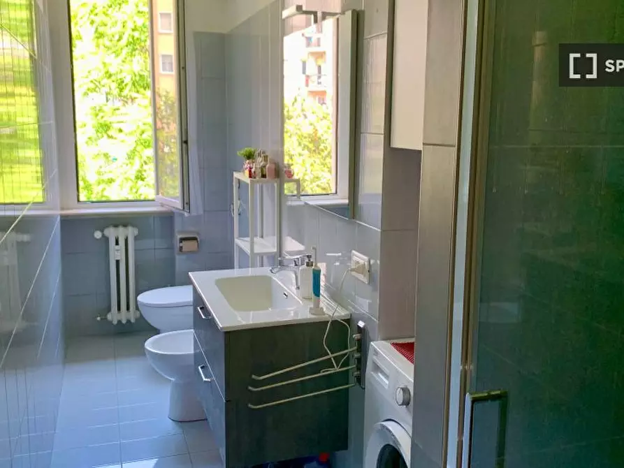 Immagine 18 di Camera condivisa in affitto  in Via Giambellino a Milano