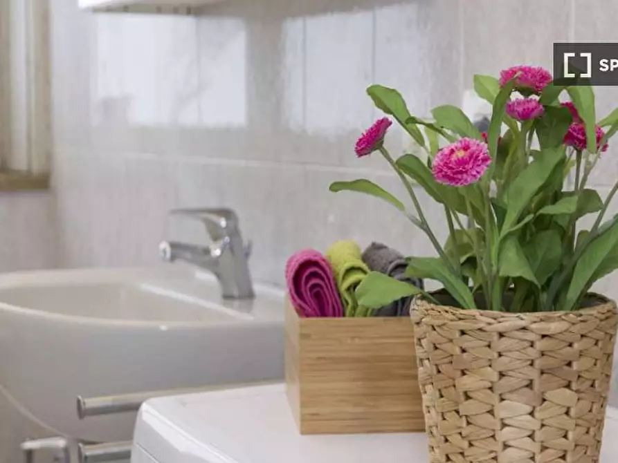 Immagine 18 di Camera condivisa in affitto  in Via Tarquinio Prisco a Milano