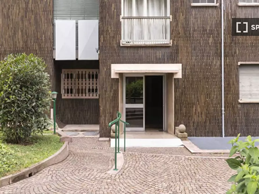 Immagine 5 di Camera condivisa in affitto  in Via Mario Donati a Milano