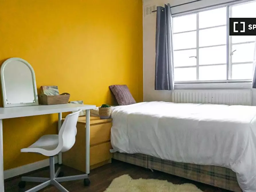 Immagine 2 di Camera condivisa in affitto  in Flat Westbourne Court a Paddington