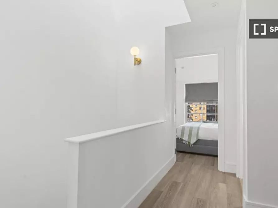 Immagine 11 di Appartamento in affitto  in Sussex Gardens a Paddington
