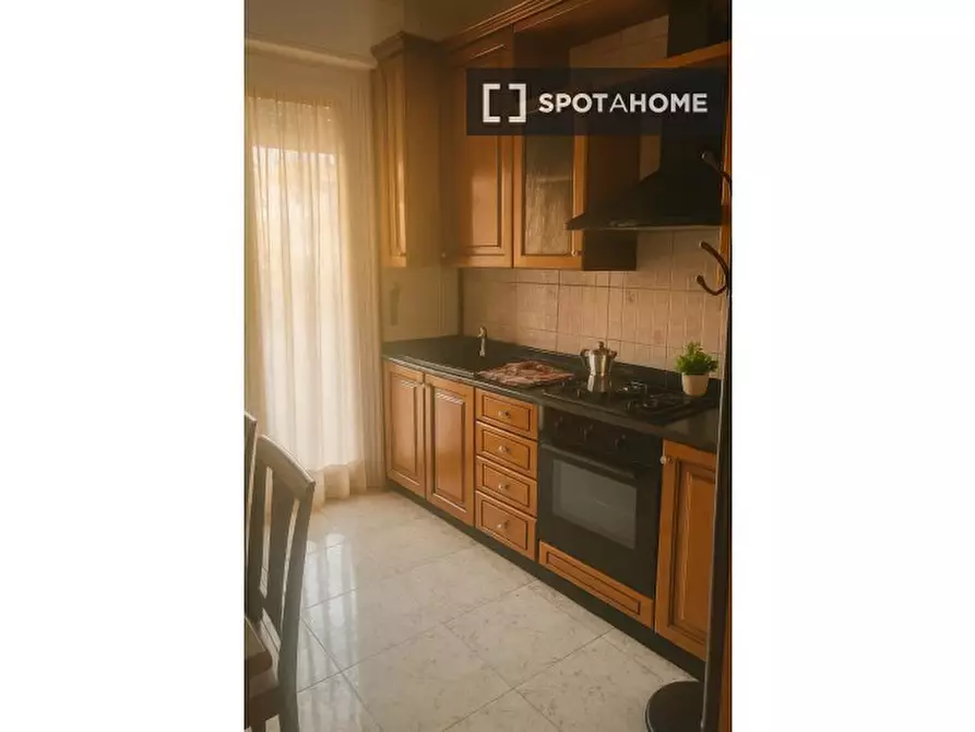 Immagine 2 di Camera condivisa in affitto  in Ugo Betti a Milano