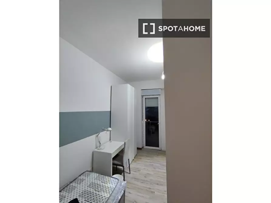 Immagine 4 di Camera condivisa in affitto  in V.le Pietro Pietramellara a Bologna