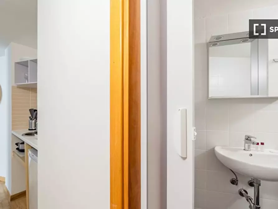 Immagine 12 di Ufficio in affitto  in Corso Magenta a Milano