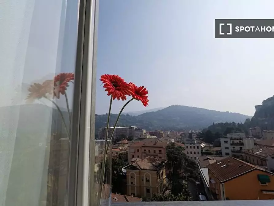 Immagine 16 di Camera condivisa in affitto  in Pusterla a Brescia