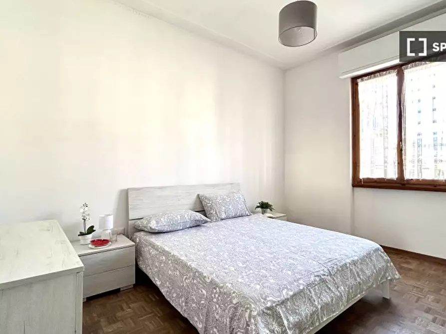 Immagine 3 di Camera condivisa in affitto  in Via Alfredo Cappellini a Firenze