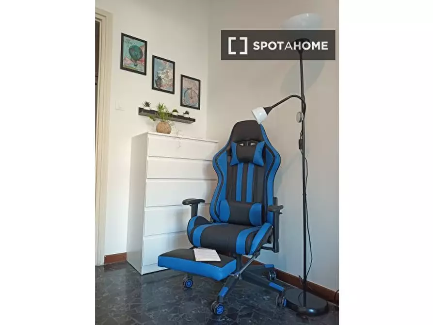 Immagine 3 di Camera condivisa in affitto  in Via Francesco Melzi d'Eril a Milano