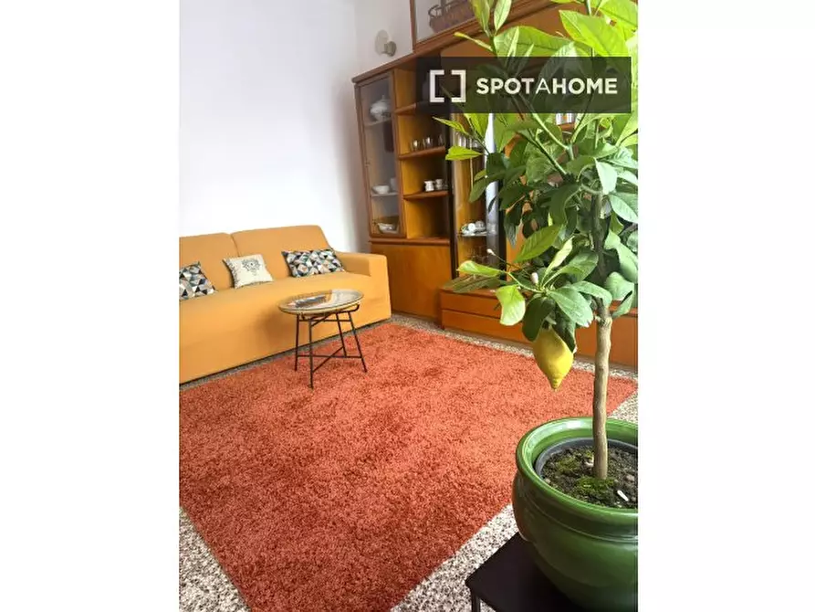 Immagine 1 di Appartamento in affitto  in Via Armando Diaz a Laveno-Mombello