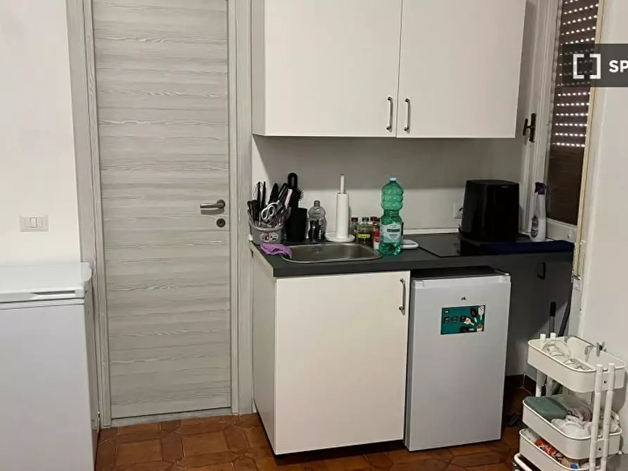 Immagine 5 di Ufficio in affitto  in Via Valdinievole a Roma