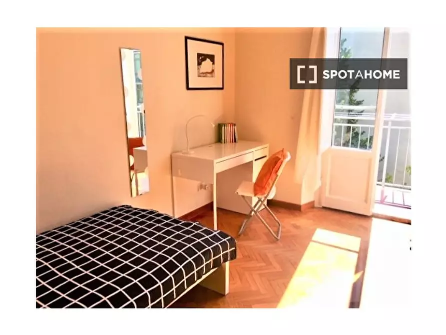 Immagine 4 di Camera condivisa in affitto  in VIA CASTELFIDARDO a Firenze