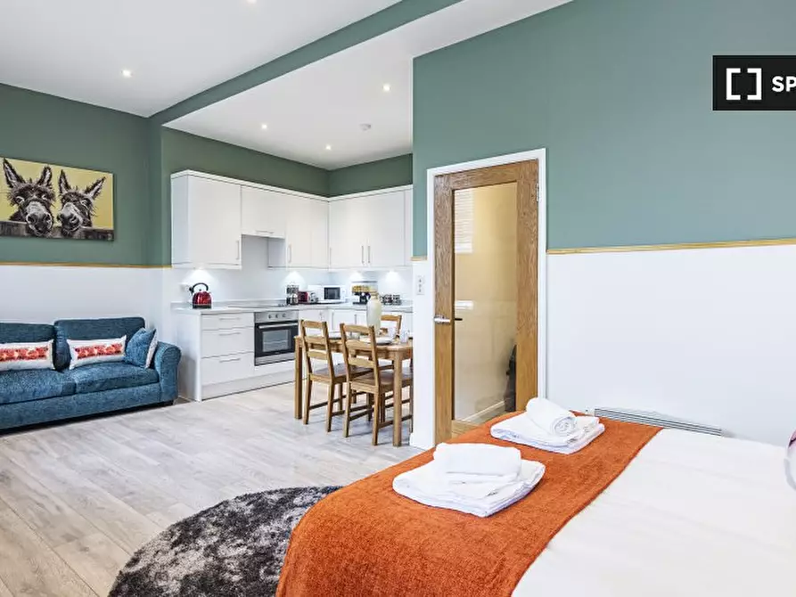 Immagine 4 di Ufficio in affitto  in Iverson Rd a Camden Town