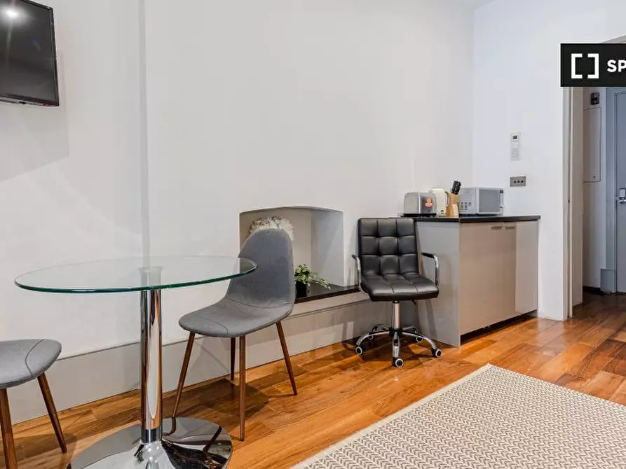 Immagine 12 di Appartamento in affitto  in Apartment a Kensington