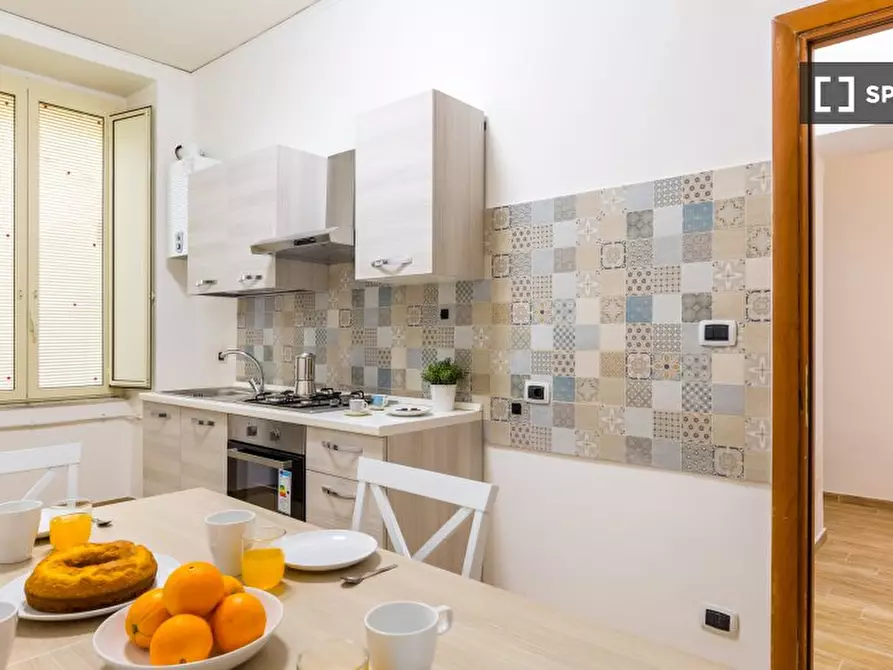 Immagine 10 di Appartamento in affitto  in Via Firenze a Napoli
