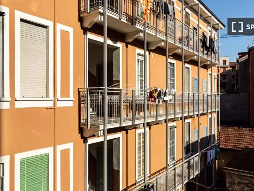 Immagine 16 di Camera condivisa in affitto  in Via Melchiorre Delfico a Milano