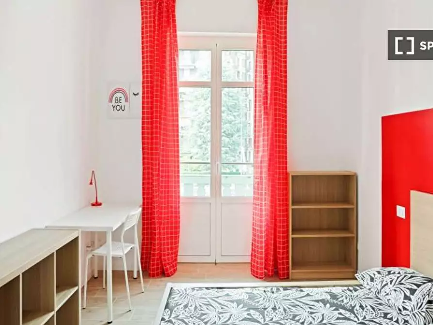 Immagine 16 di Camera condivisa in affitto  in Viale Legioni Romane a Milano