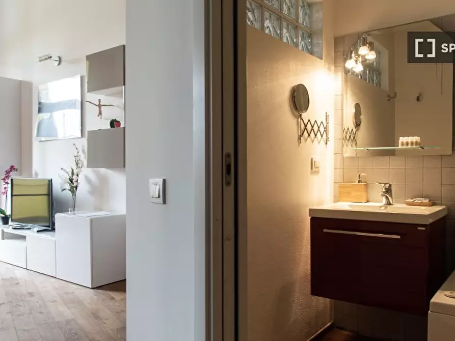 Immagine 17 di Appartamento in affitto  in Via Enrico Caviglia a Milano