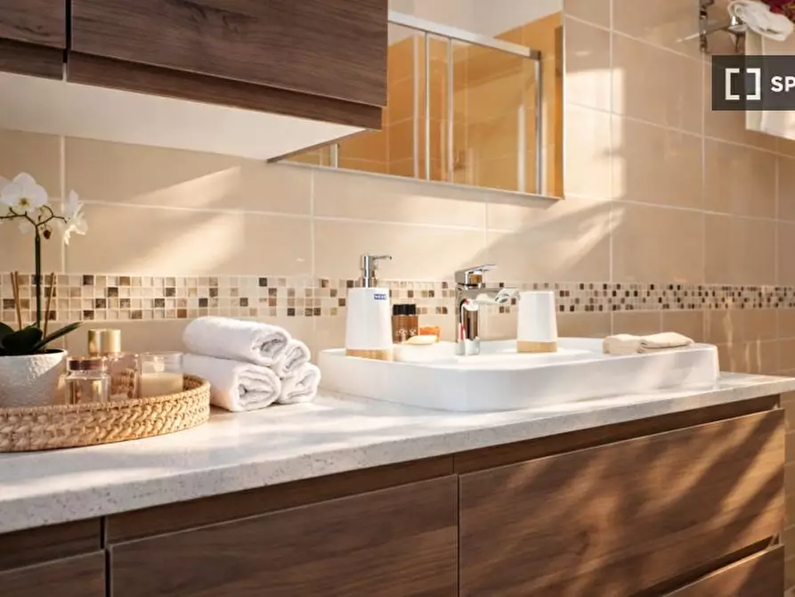 Immagine 10 di Ufficio in affitto  in Via Giovanni Battista Pergolesi a Milano