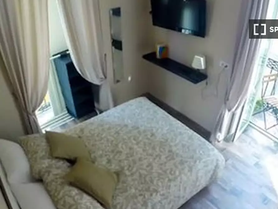 Immagine 2 di Ufficio in affitto  in Via Maio di Porto a Napoli