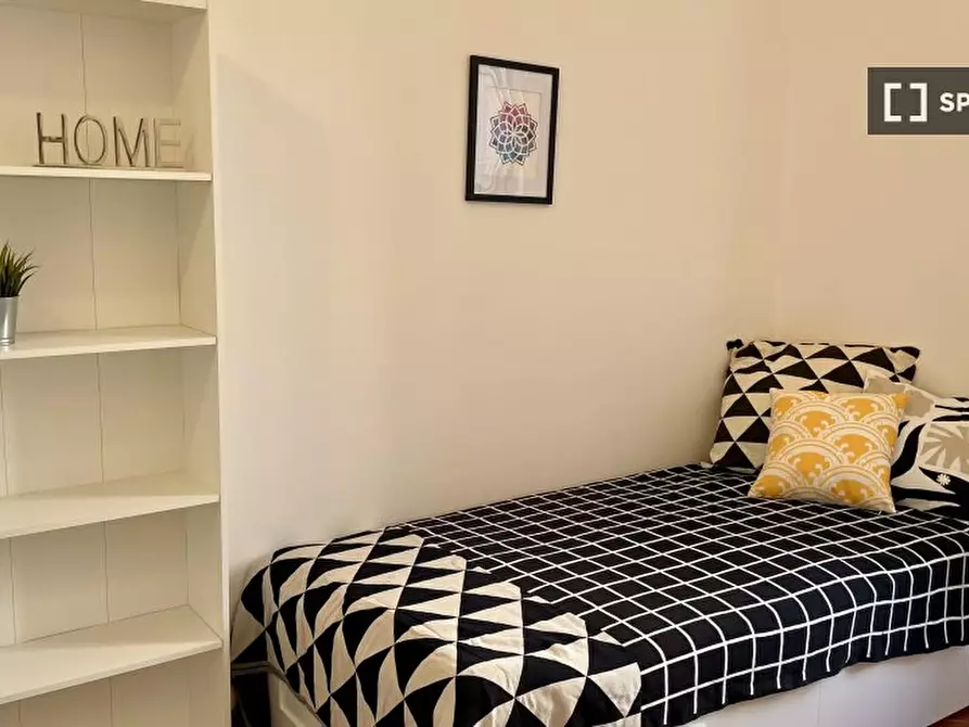 Immagine 4 di Camera condivisa in affitto  in via Giuseppe Galliano a Firenze