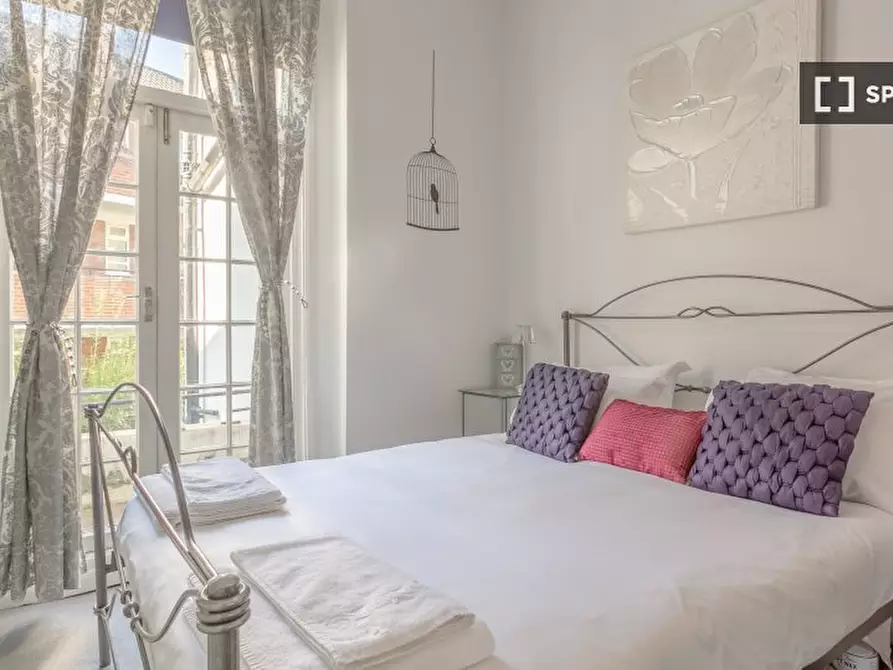 Immagine 3 di Appartamento in affitto  in Queenstown Rd, Battersea, London, UK a Lambeth