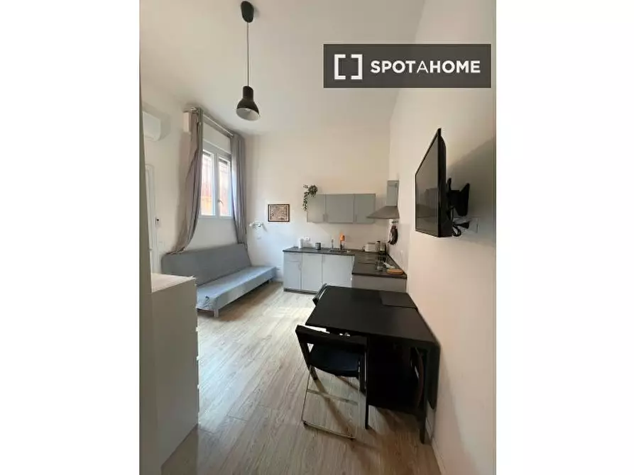 Immagine 14 di Appartamento in affitto  in Via Andrea da Faenza a Bologna